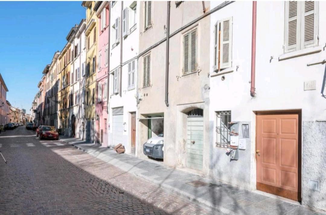 Parma City Centre With Patio Bagian luar foto